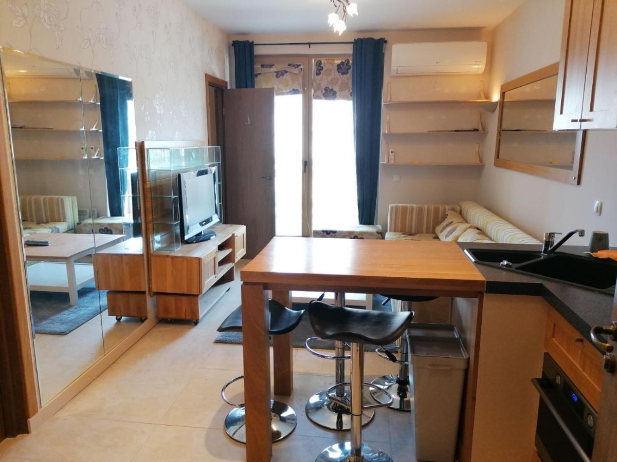 Luxury Apartments In St. John Park バンスコ エクステリア 写真