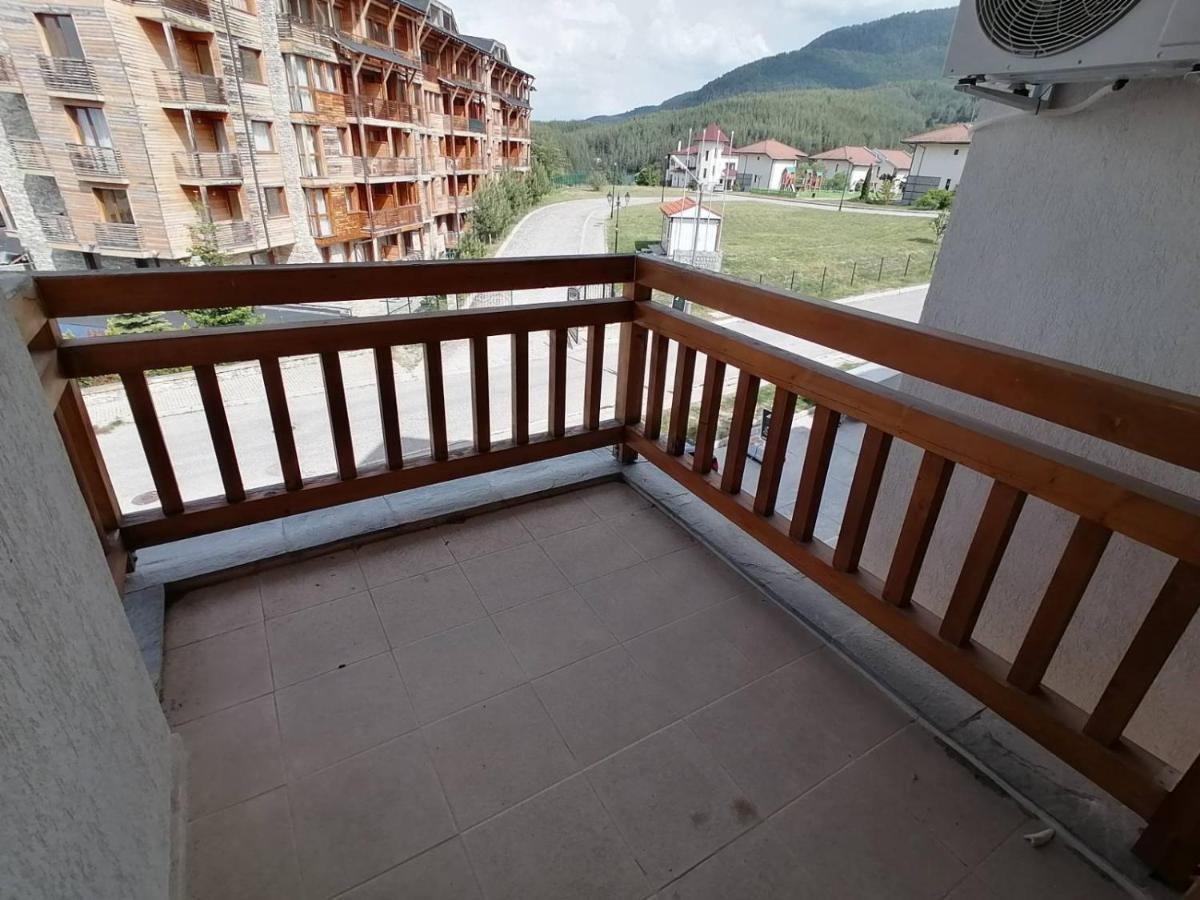 Luxury Apartments In St. John Park バンスコ エクステリア 写真