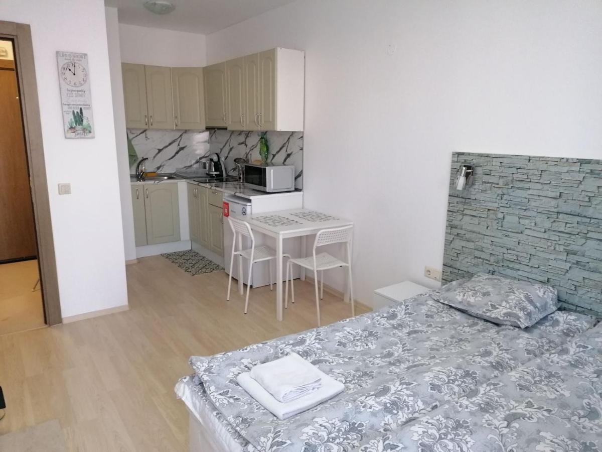 Luxury Apartments In St. John Park バンスコ エクステリア 写真
