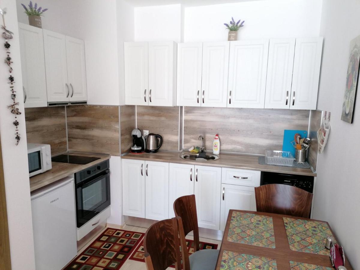 Luxury Apartments In St. John Park バンスコ エクステリア 写真