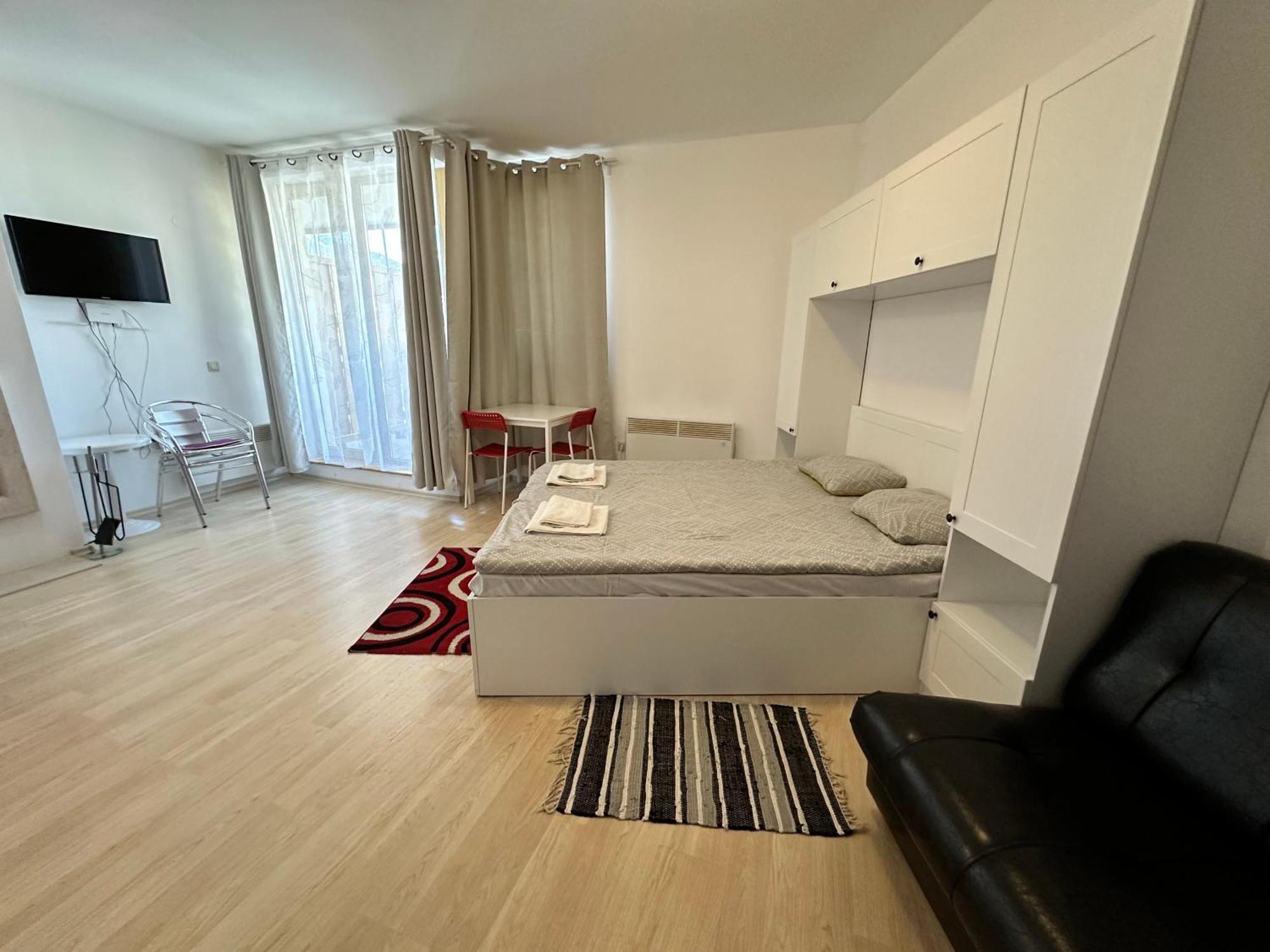 Luxury Apartments In St. John Park バンスコ エクステリア 写真