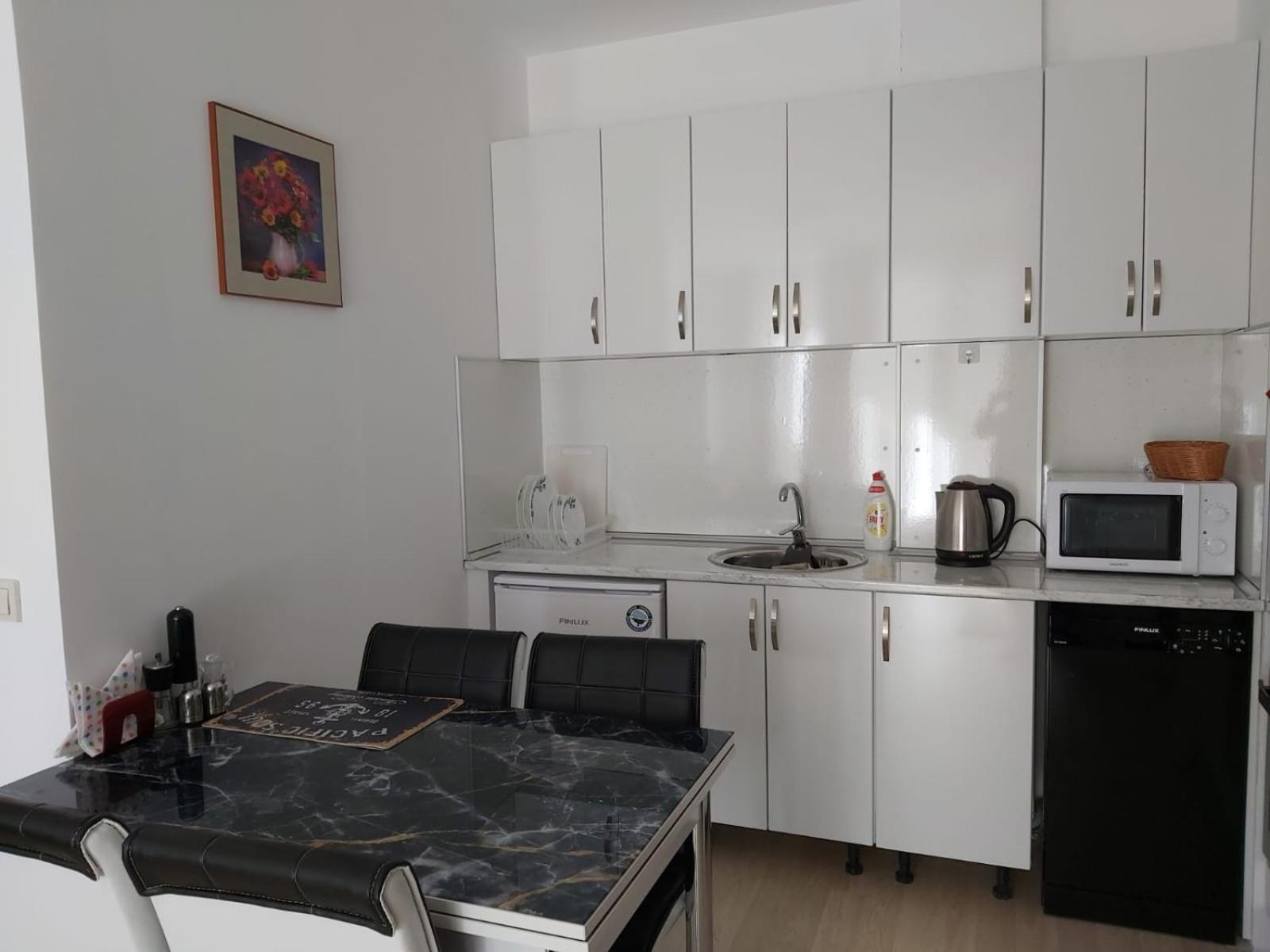 Luxury Apartments In St. John Park バンスコ エクステリア 写真