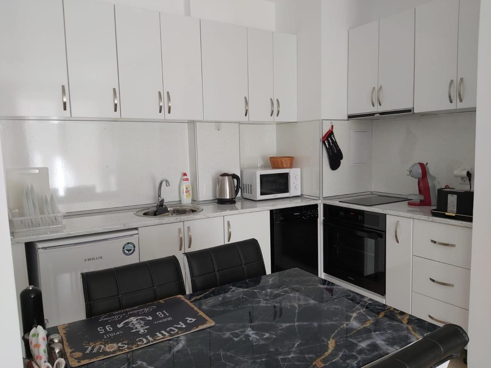 Luxury Apartments In St. John Park バンスコ エクステリア 写真